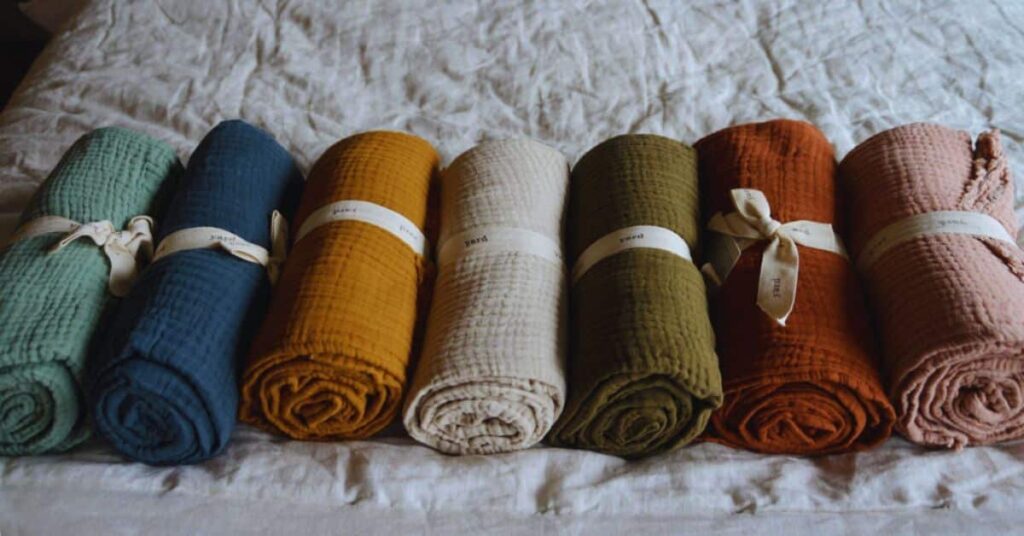 the swatches of muslin fabric