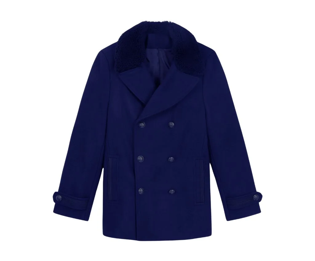 Luxurious Navy Wool Peacoat with Fur Collar – Timeless Style for Winter Classic navy wool peacoat with a fur collar and double-breasted button closure.