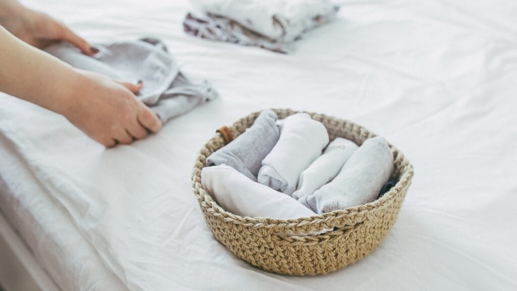 How to wash linen: Folding freshly washed linen for storage
