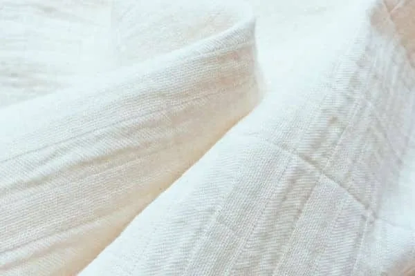 infographic image of show the swatches of mull muslin fabric