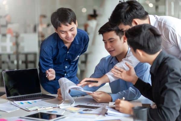 the image show the Commitment to Precision of casual clothes supplier