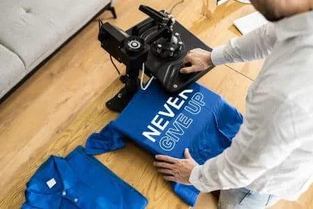 this image show the Printing and Embroidery of casual wear manufacturers in spain