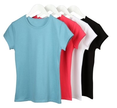 Four wrinkle-free t-shirts displayed on hangers, in colors blue, red, white, and black. Eliminating the use of irons to achieve wrinkle-free shirts may sound like wishful thinking, but this guide is here to show you it’s not only possible—it’s actually quite simple. Whether you’re heading to the office in a rush, packing for a trip, or simply not a fan of ironing, these methods make it easy to wear crisp, wrinkle-free shirts without breaking a sweat. As outlined in this guide, all the tips and suggestions are designed to help you get that clean, polished look with minimal effort. You’ll soon discover that even without an iron, achieving stunning wrinkle-free shirts for all-day wear is totally within reach. Wrinkle-Free Shirts