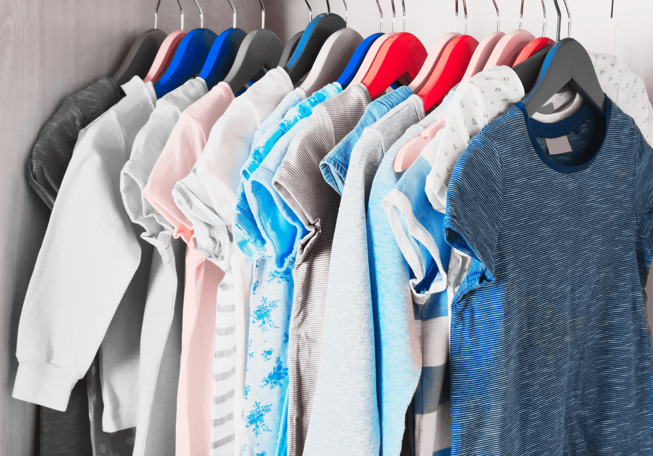 Showing clothes which can be used in best printing methods.